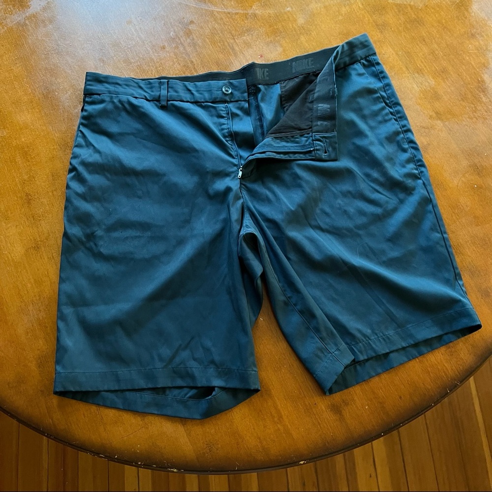 2/$40 ⛳️ Nike DriFit Chino size 38 in Deep Sea Blue
